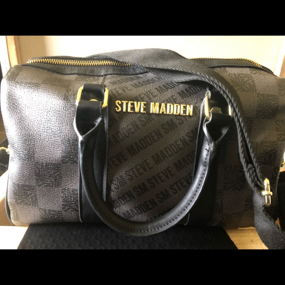 Steve Madden purse